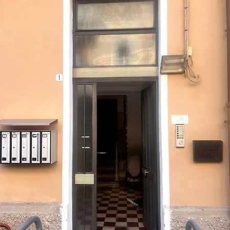 Via Pasubio, 100 Mt To Station, Park, Wi Fi, Apartment